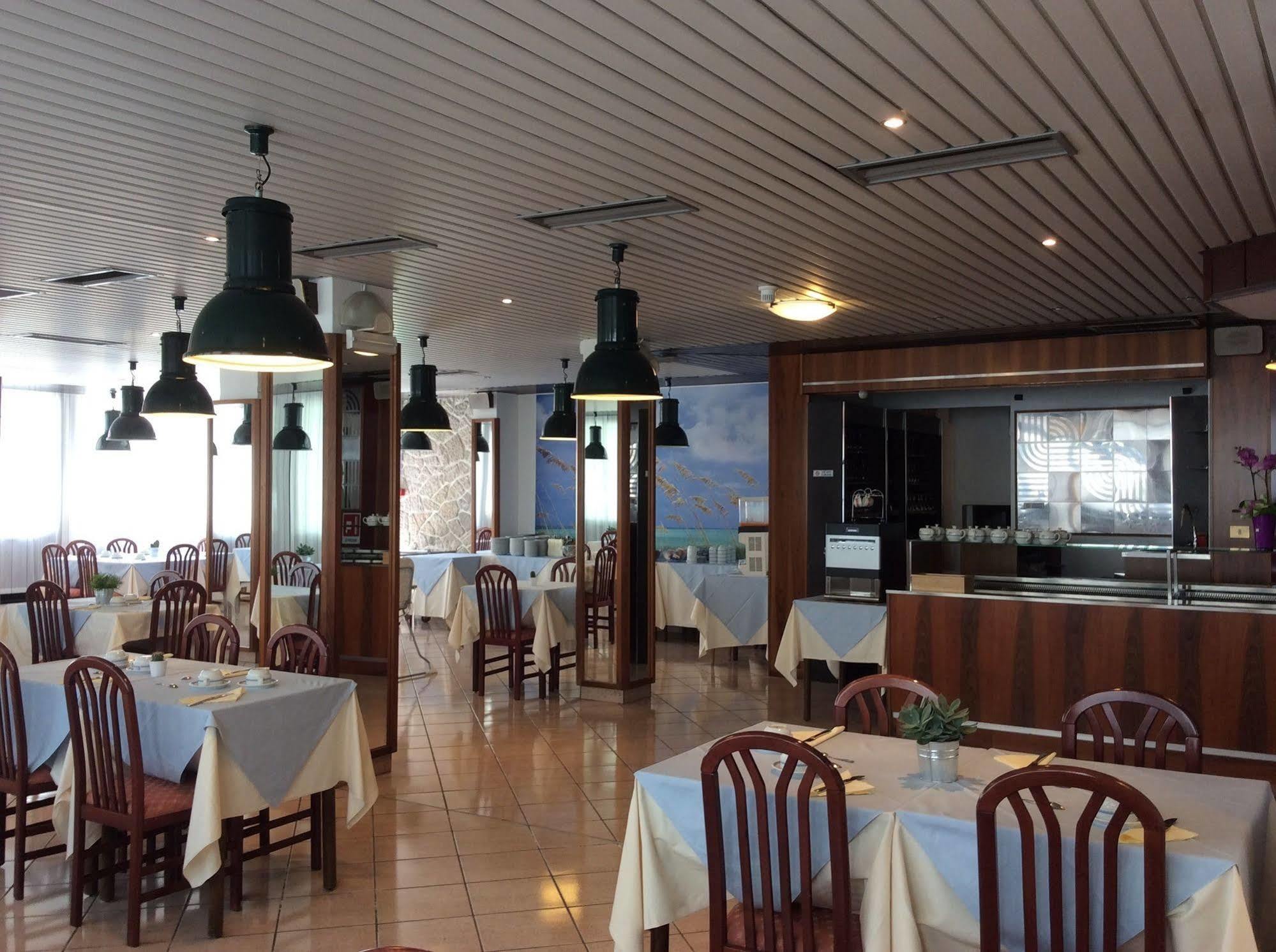 Hotel Merano Γκράντο Εξωτερικό φωτογραφία